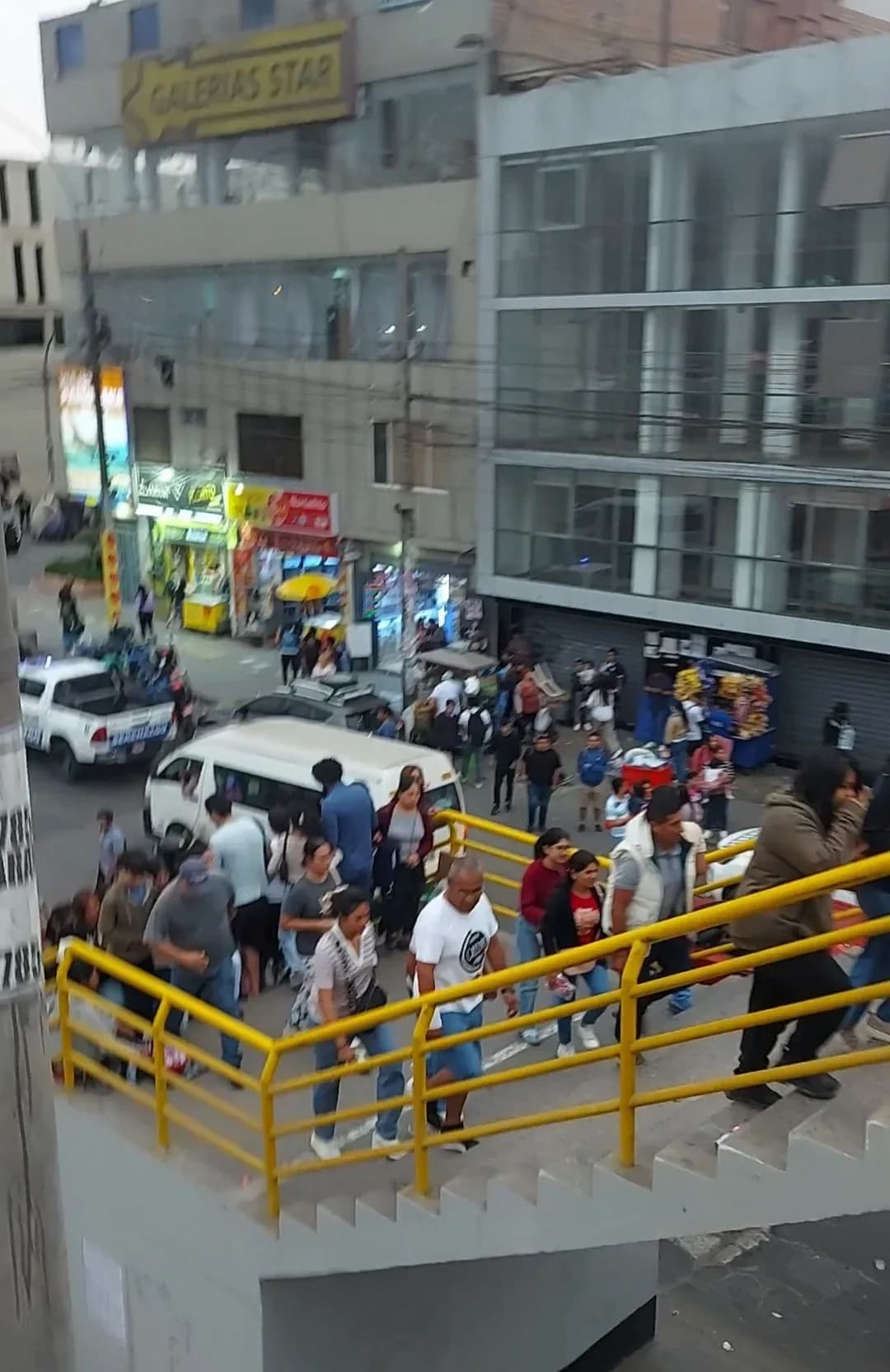 EDIFICIO 4 PISOS FRENTE A MEGA PLAZA – foto 3