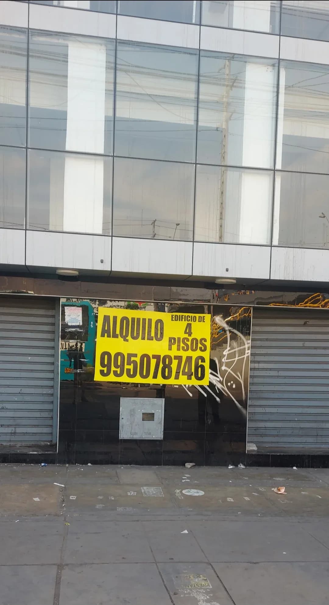 EDIFICIO 4 PISOS FRENTE A MEGA PLAZA – foto 1