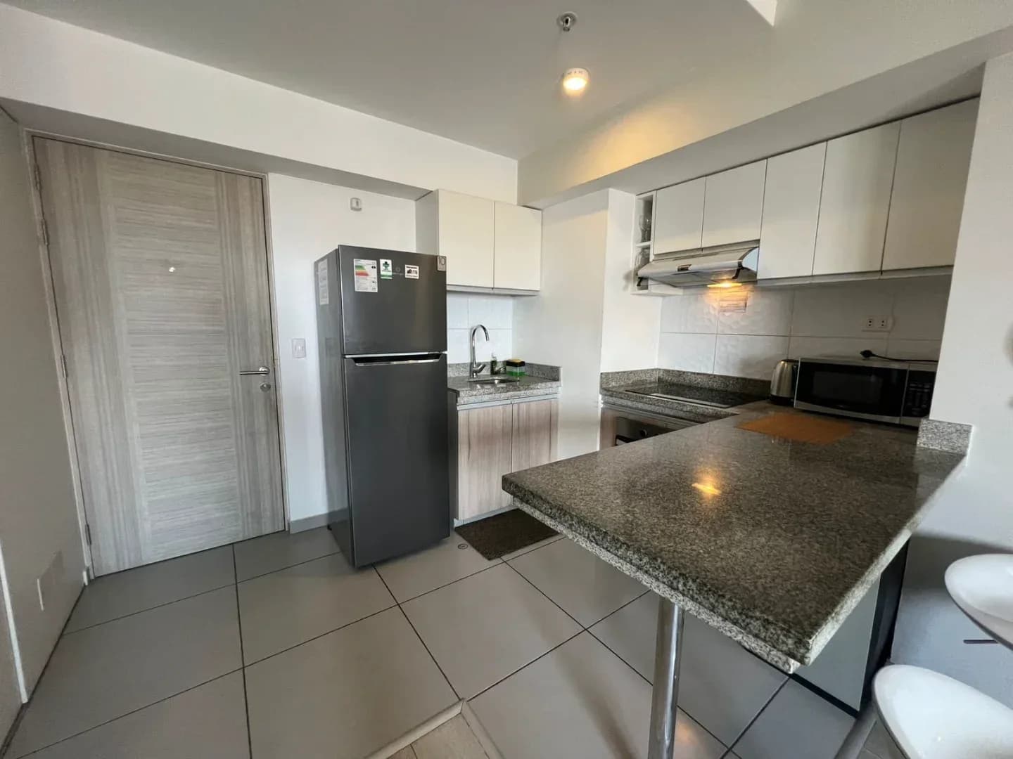Moderno departamento de 2 dormitorios en Urb. Santa Catalina – foto 4