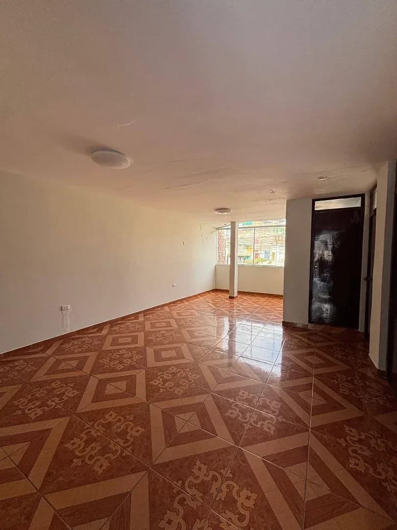 Hermosa casa en Mariano Melgar – foto 3