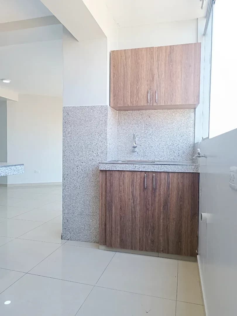 Oportunidad: Departamento Moderno en Remate - Urb. Zárate, SJL – foto 8
