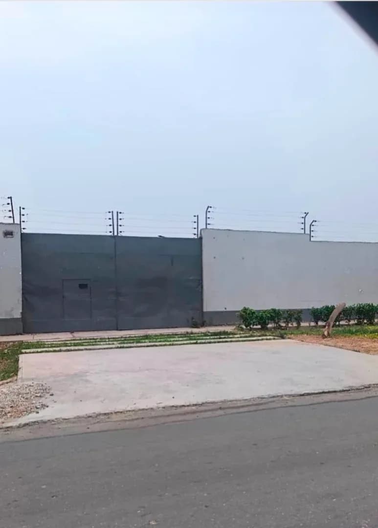 Taller o Almacén de 1,611 m^2 en Ate | Salida Directa a Av. Separadora Industrial – foto 6