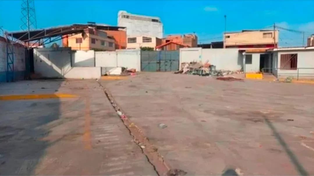 Taller o Almacén de 1,611 m^2 en Ate | Salida Directa a Av. Separadora Industrial – foto 3
