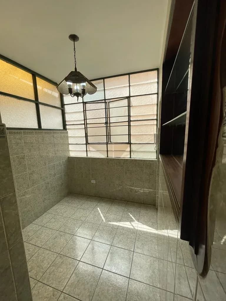 VENDO ACOGEDOR DEPARTAMENTO DE 96 M2, 3 DORM. JR PROLONG. QUITO JESUS MARIA – foto 5