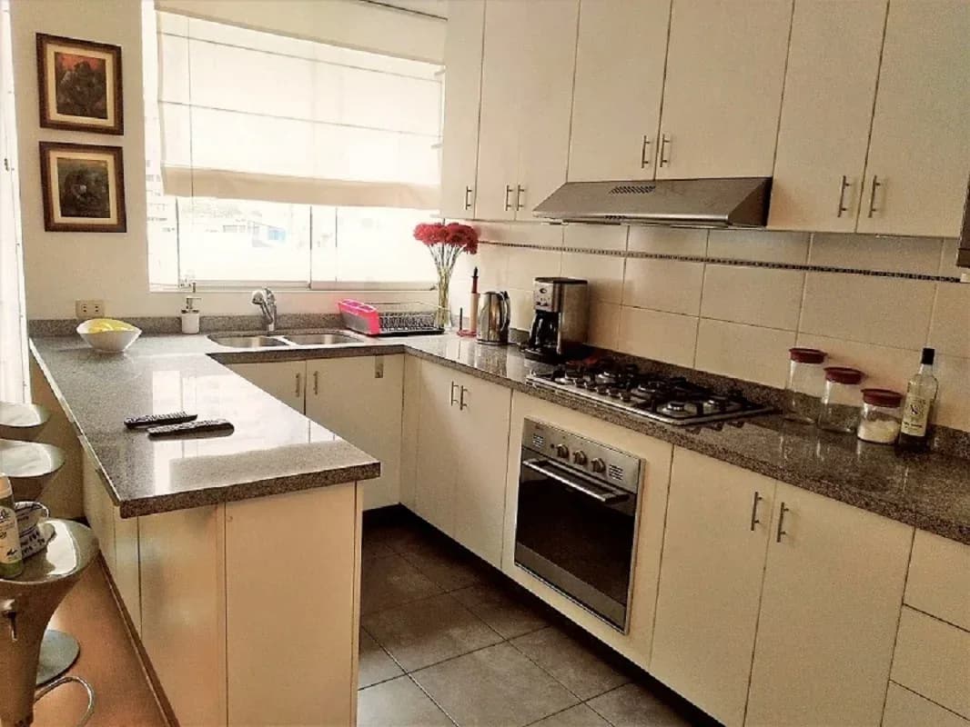 Miraflores BERLIN - Dpto de 2 Dorm + 1 Cochera (Amoblado y Equipado) – foto 3