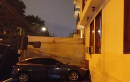 Amplio Departamento de 90 m² + Cochera y Depósito en Av. La Merced Cdra. 7 – Surco – foto 9