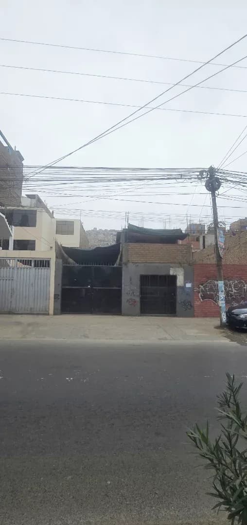 LOCAL EN VENTA 306 M2 AV. PROLONGACIÓN JAVIER PRADO ESTE - ATE