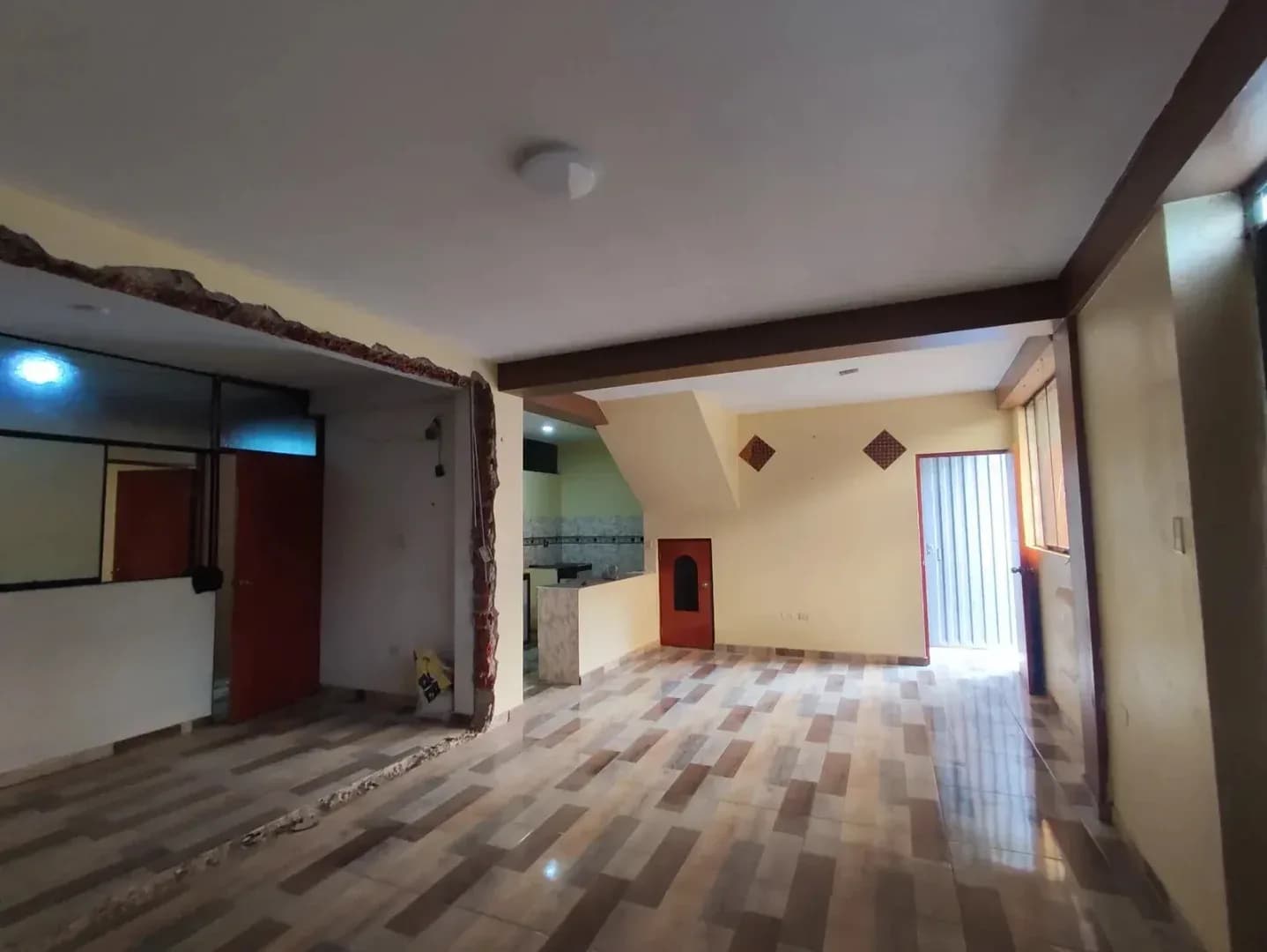 CASA 3 PISOS EN VENTA 158 M2 HUAYCÁN – ATE – foto 6