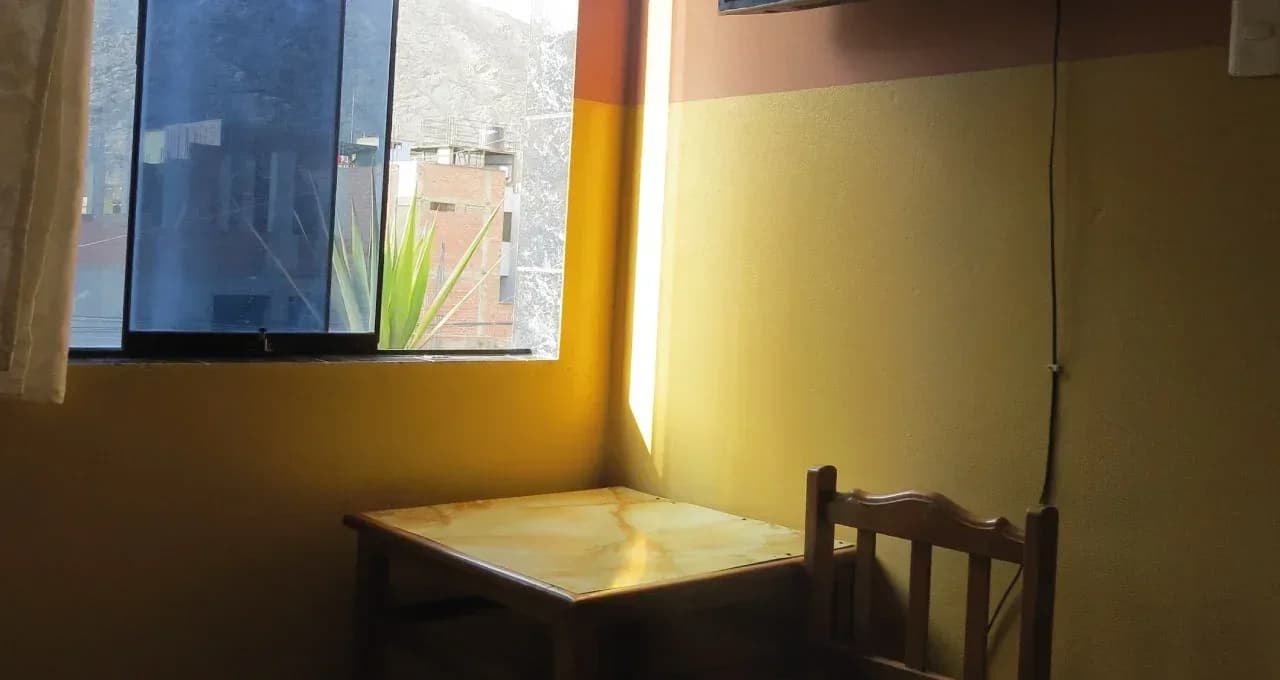 HOTEL 4 PISOS EN VENTA 153 M2 AV. CARAPONGO – LURIGANCHO – foto 5