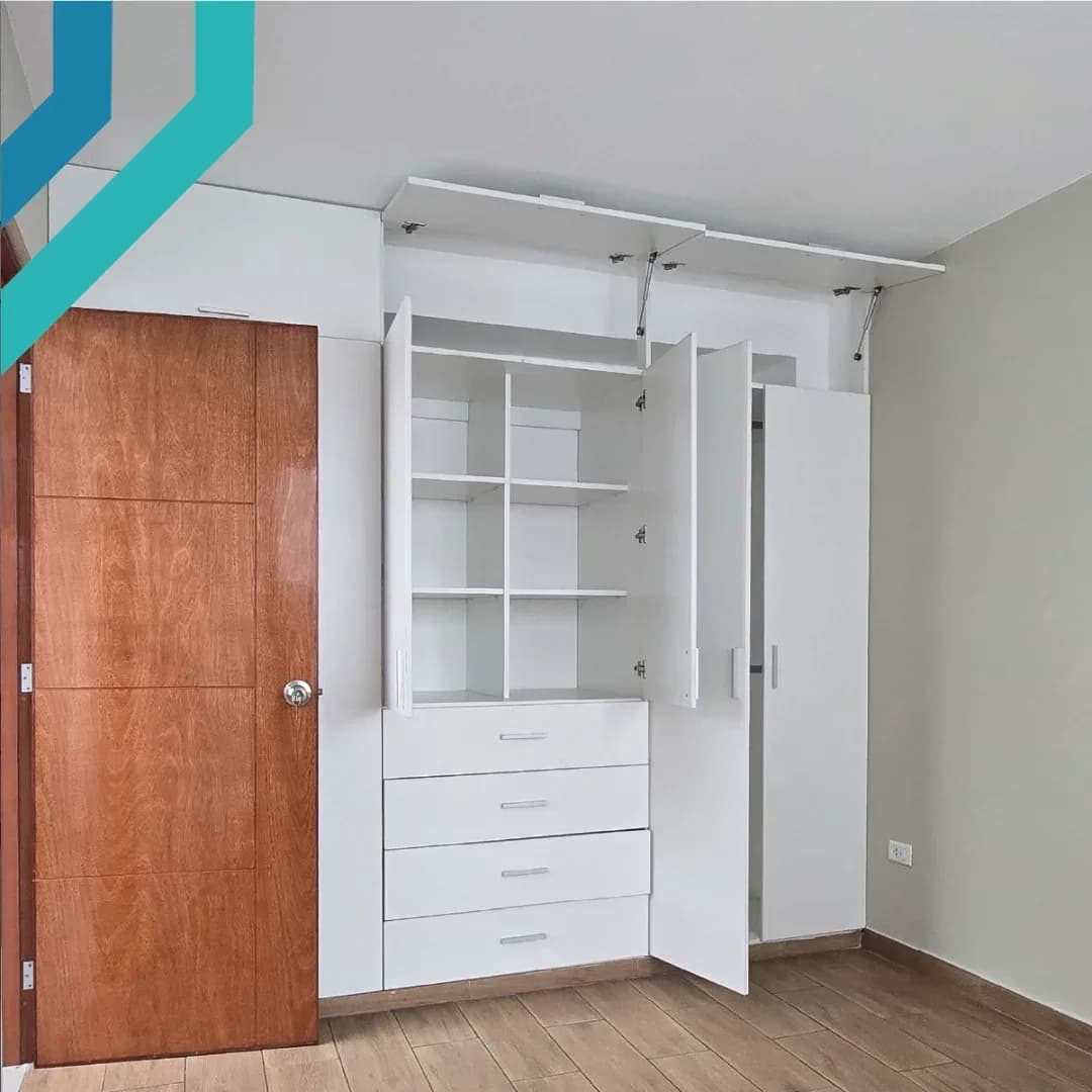 DEPARTAMENTO 5TO PISO EN VENTA 134 M2 URB. SANTA ROSITA – ATE – foto 8