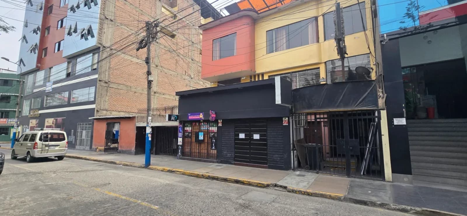 LOCAL COMERCIAL EN VENTA 270 M2 CALLE LAS PERDICES - SANTA ANITA – foto 4