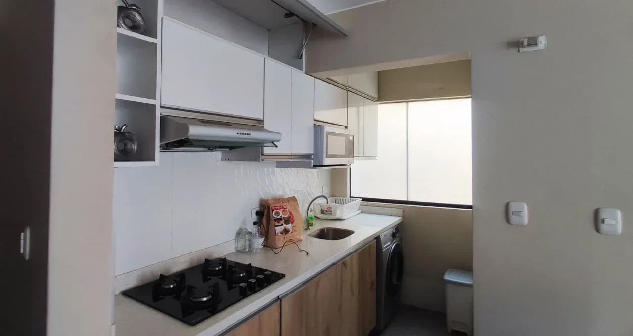 DEPARTAMENTO DUPLEX 5TO PISO EN VENTA 90 M2 URB FUNDO MONTERRICO CHICO – SURCO – foto 4