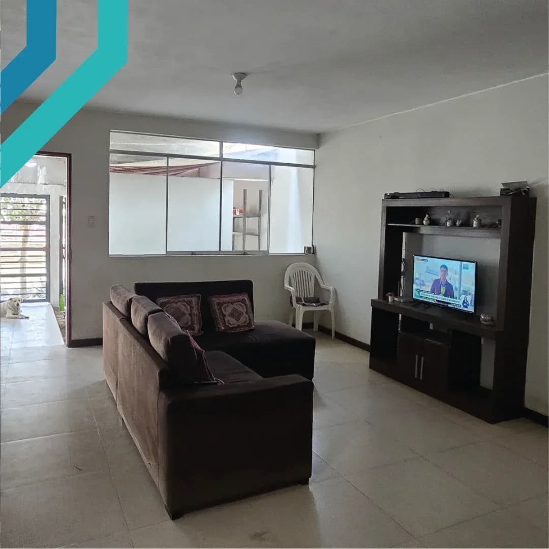 CASA 2 PISOS EN VENTA 250 M2 CALLE SANTA CATALINA – CIENEGUILLA – foto 4