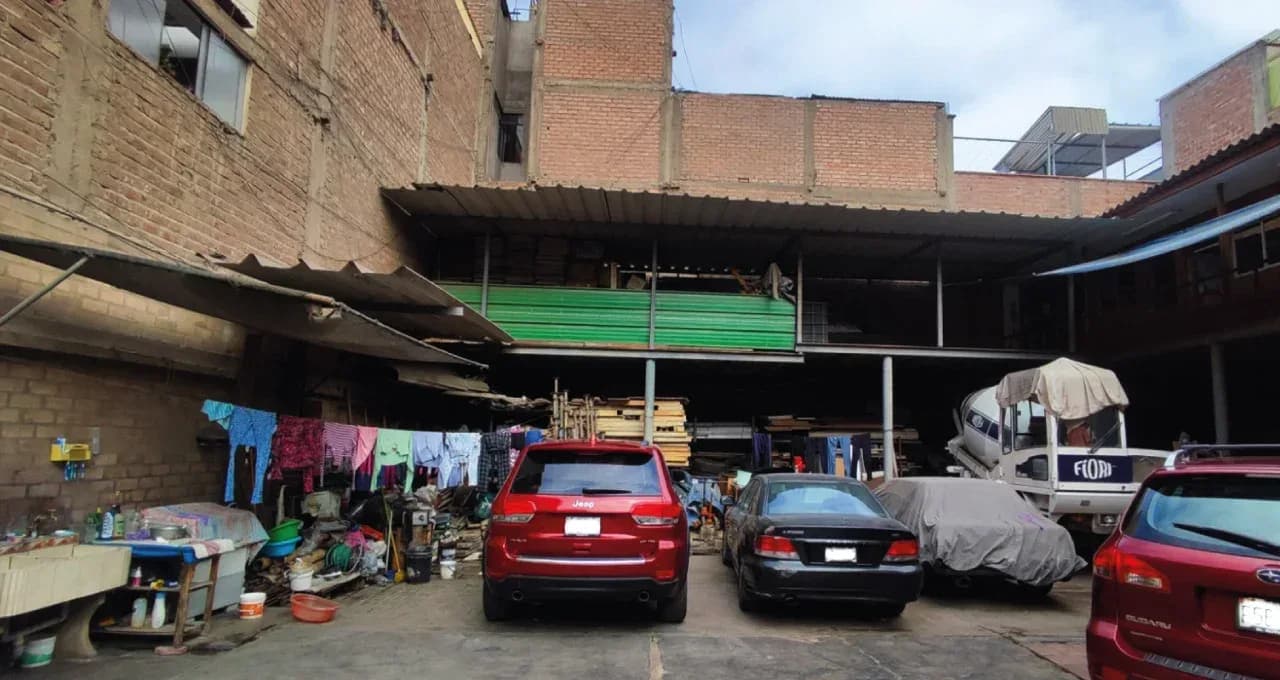 LOCAL TERRENO EN VENTA 360 M2 CALLE LAS AZUCENAS – SANTA ANITA – foto 5
