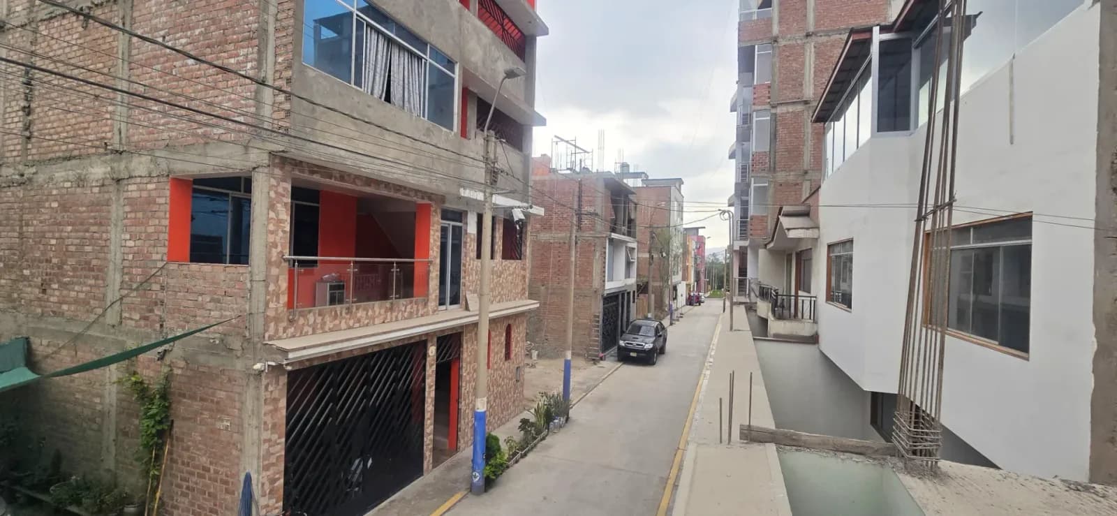 CASA EN VENTA 126 M2 URB. EL REMANSO DE SANTA CLARA – ATE – foto 8