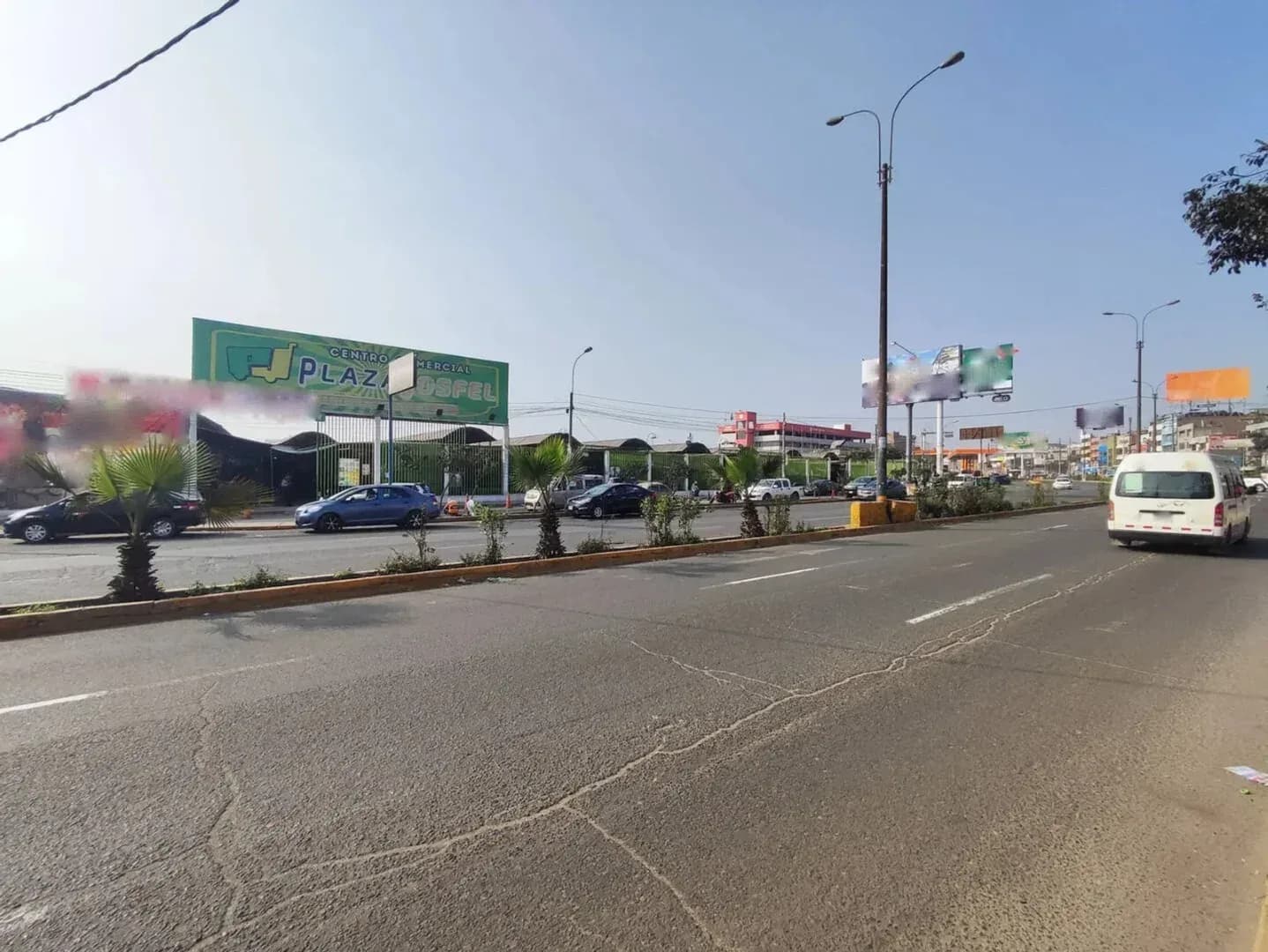 LOCAL COMERCIAL EN VENTA 4 M2 CENTRO COMERCIAL PLAZA JOSFEL – ATE