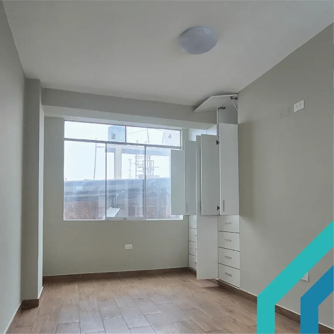 DEPARTAMENTO 5TO PISO EN VENTA 134 M2 URB. SANTA ROSITA – ATE – foto 9