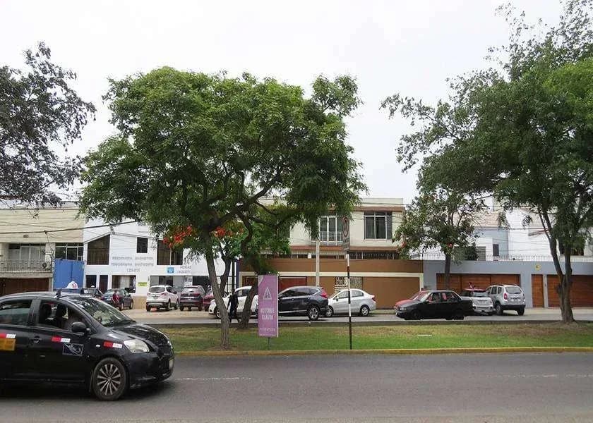 TERRENO EN VENTA 1242 M2 AV GUARDIA CIVIL – SAN BORJA zonificación: CZ – foto 8