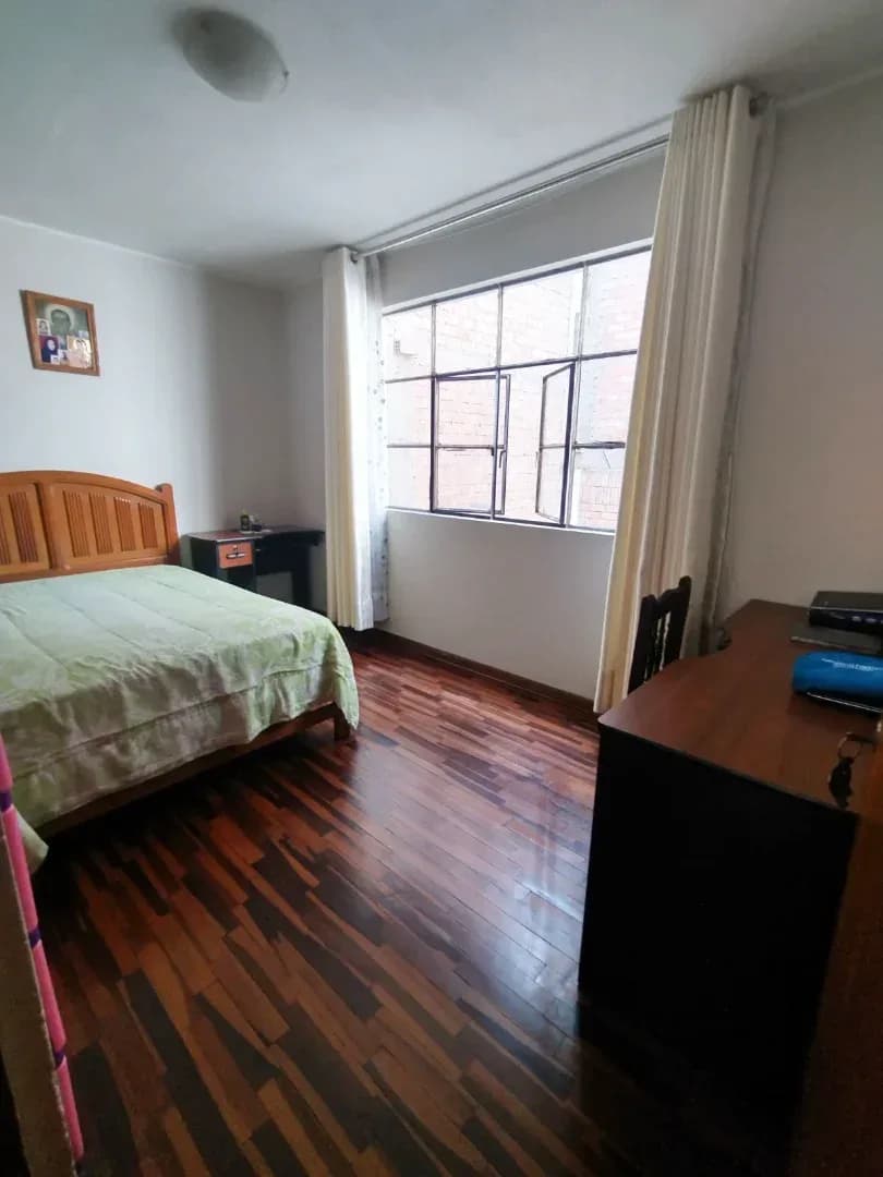 CASA 2 PISOS EN VENTA 160 M2 URB. LOS PORTALES JAV PRADO 2DA ETAPA - ATE – foto 6