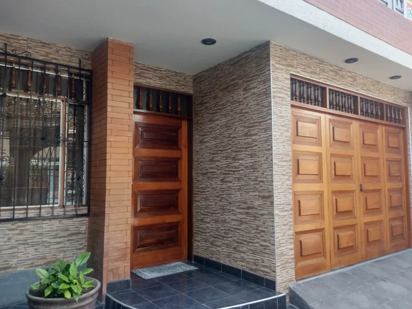 CASA 2 PISOS EN VENTA 160 M2 URB. LOS PORTALES JAV PRADO 2DA ETAPA - ATE – foto 4