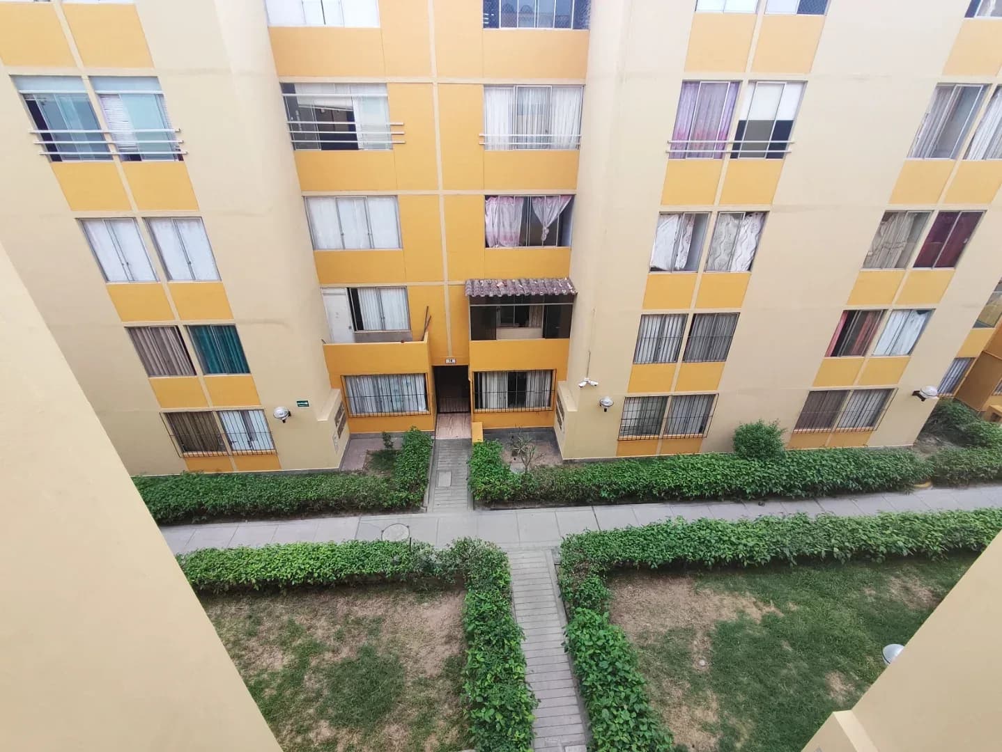 DEPARTAMENTO 2DO PISO EN VENTA 62 M2 CONDOMINIO LOS SAUCES – EL AGUSTINO – foto 5