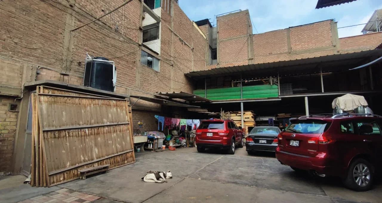 LOCAL TERRENO EN VENTA 360 M2 CALLE LAS AZUCENAS – SANTA ANITA – foto 7
