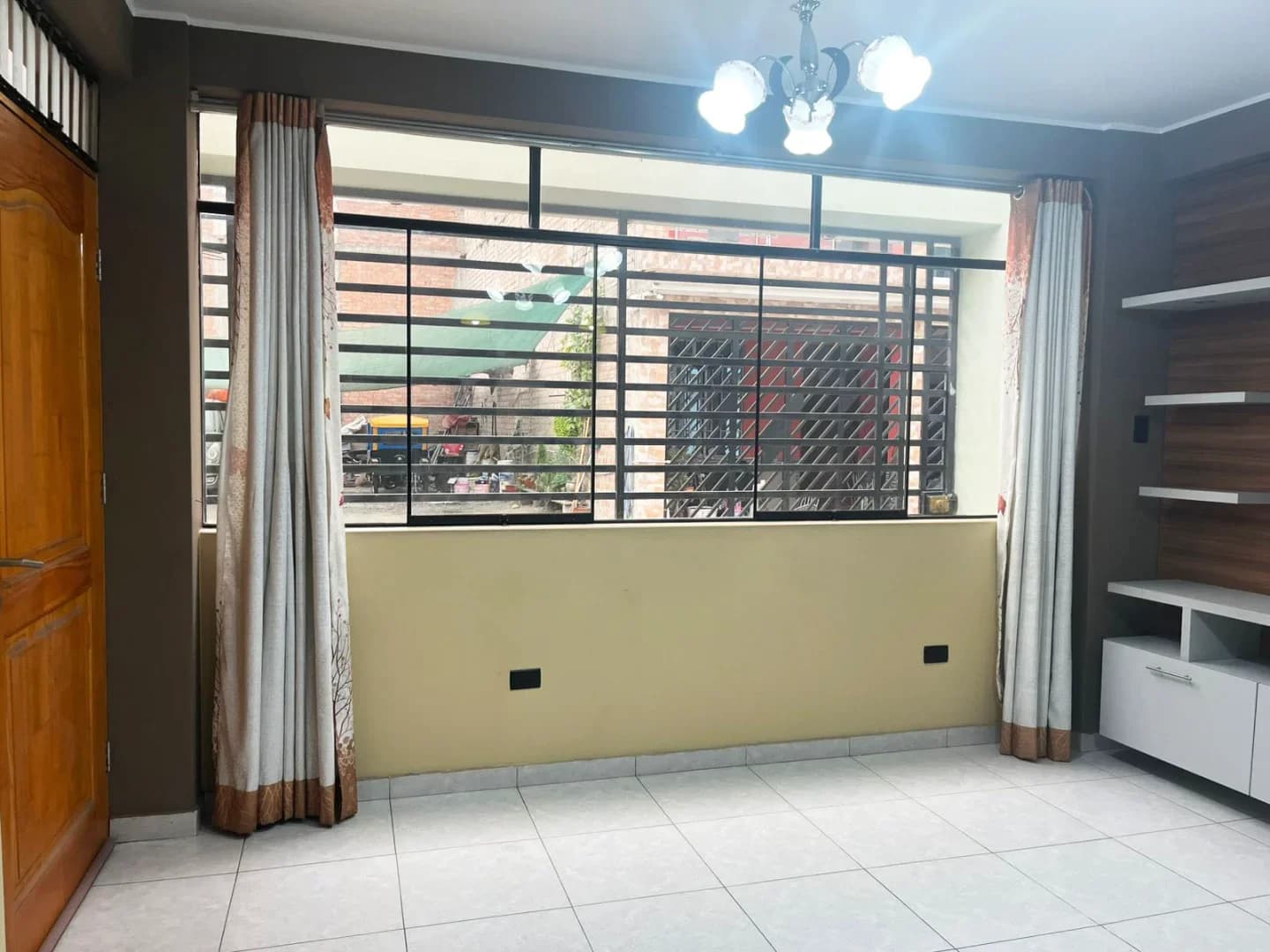 CASA EN VENTA 126 M2 URB. EL REMANSO DE SANTA CLARA – ATE – foto 2