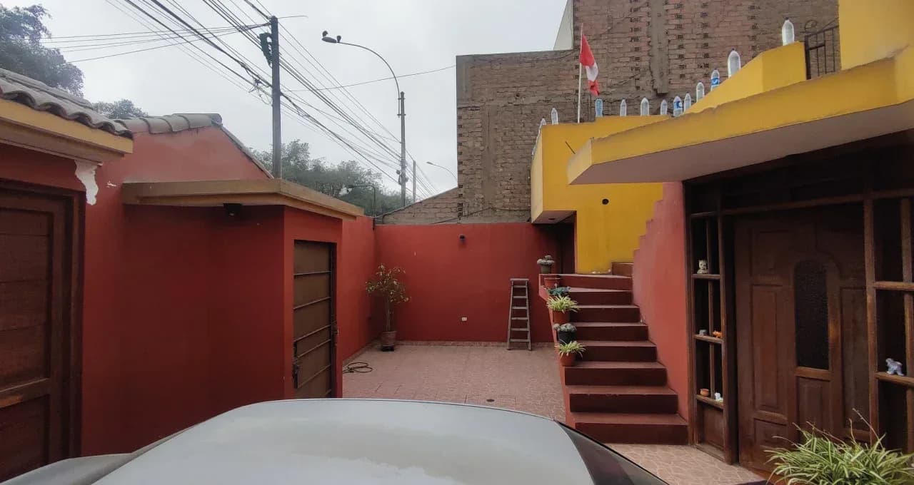 CASA 1 PISO EN VENTA 215 M2 AV. LA FONTANA – LA MOLINA – foto 5