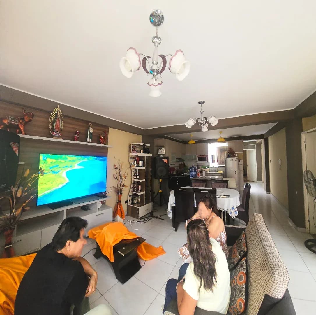 CASA EN VENTA 126 M2 URB. EL REMANSO DE SANTA CLARA – ATE – foto 2