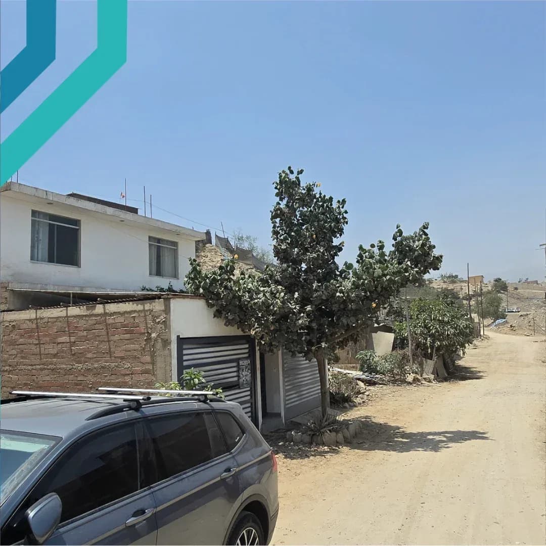 CASA 2 PISOS EN VENTA 250 M2 CALLE SANTA CATALINA – CIENEGUILLA – foto 2