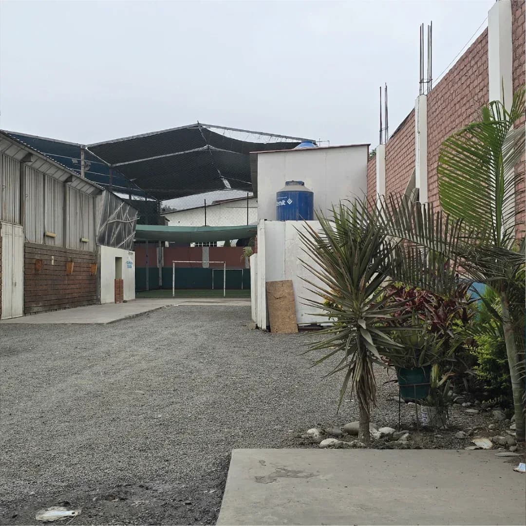 LOCAL COMERCIAL EN VENTA 2500 M2 AV. CIRCUNVALACIÓN – ATE – foto 7