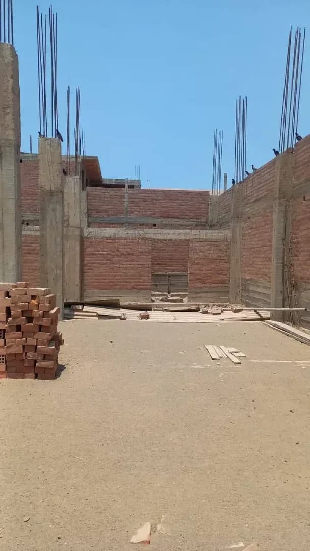 Gran terreno 300 M2 LOMAS DE ANCON – foto 3
