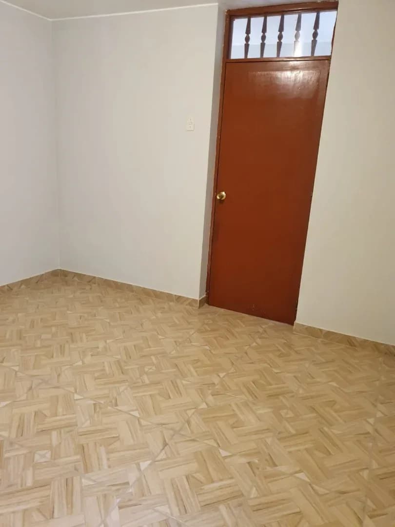 Se alquila oficina administrativa – foto 4