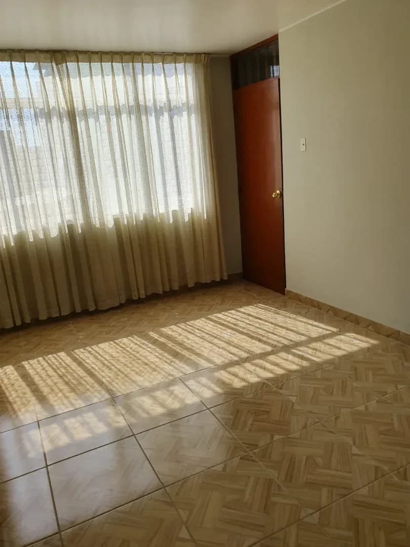 Se alquila oficina administrativa – foto 7