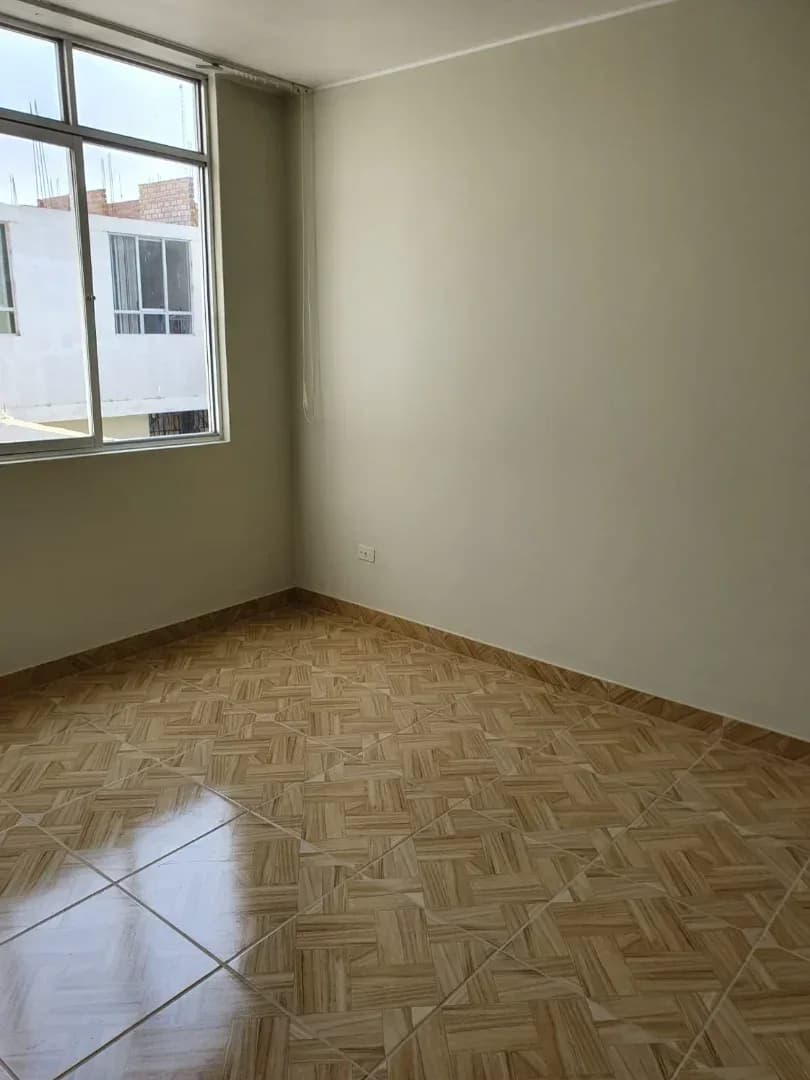 Se alquila oficina administrativa – foto 5