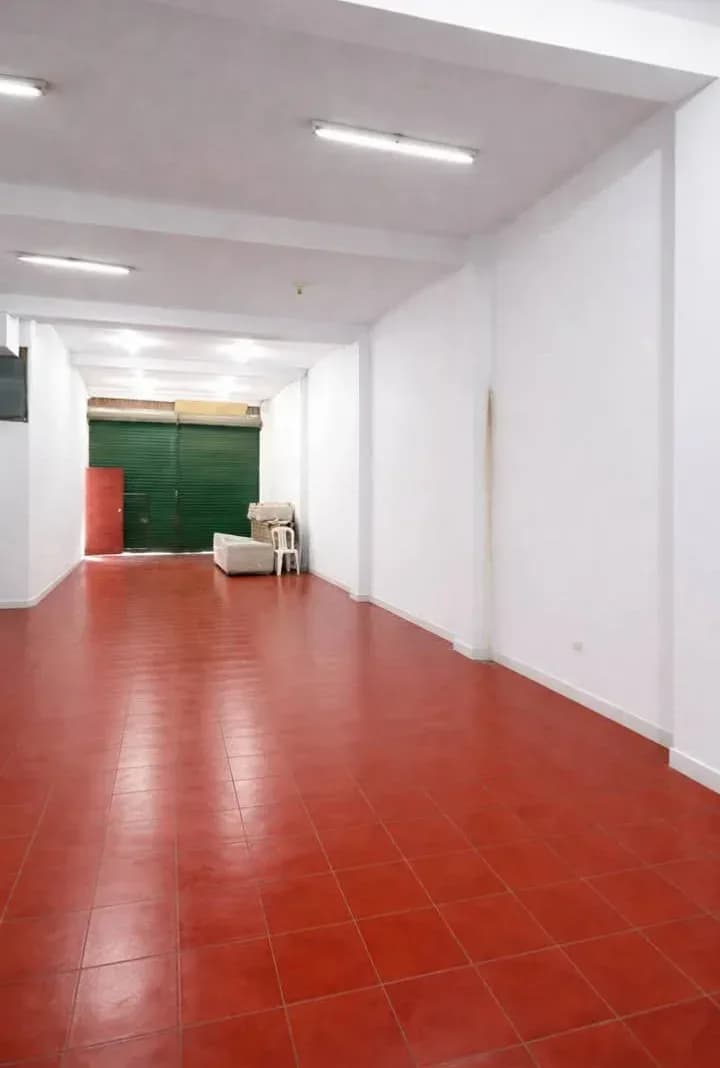 SE ALQUILA ALMACEN 137M² – foto 2