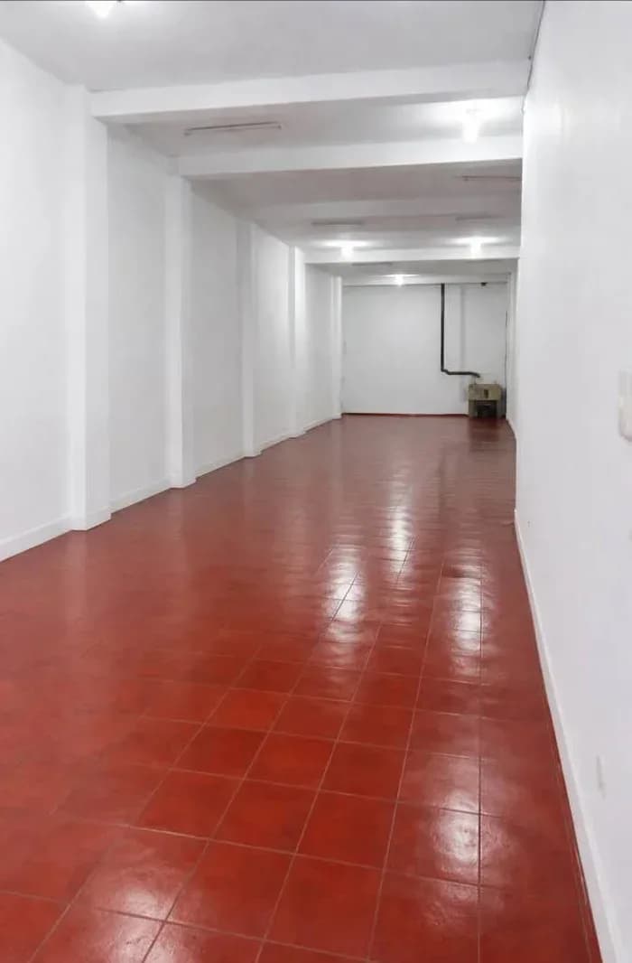 SE ALQUILA ALMACEN 137M² – foto 3