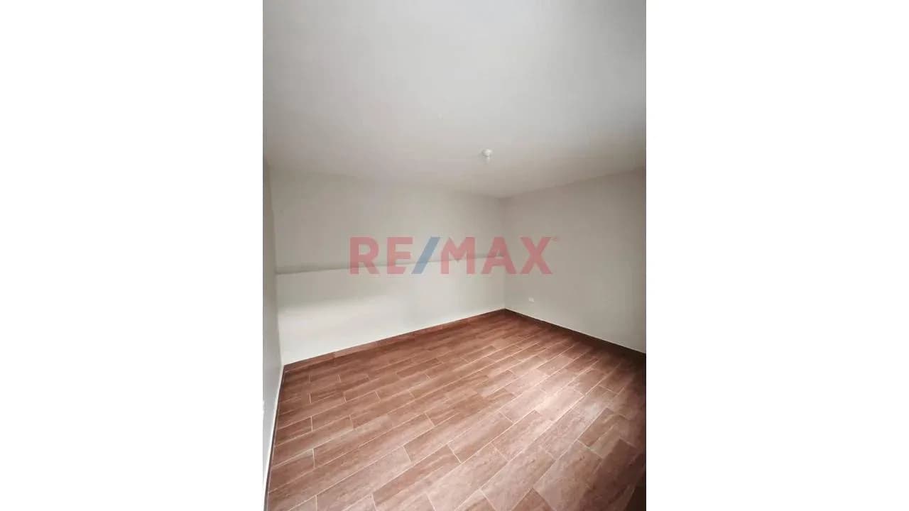 Casita Interior En Alquiler – Centro Cívico Trujillo – foto 3