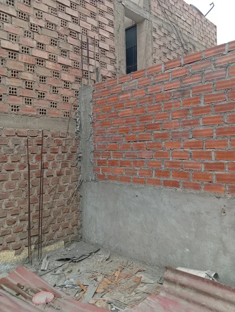 VENTA DE AIRES INDEPENDIZADOS CON AVANCE DE CONSTRUCCIÓN – LA CALERA, SURQUILLO – foto 2