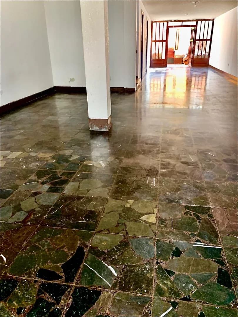 Vendo amplia casa en San Miguel