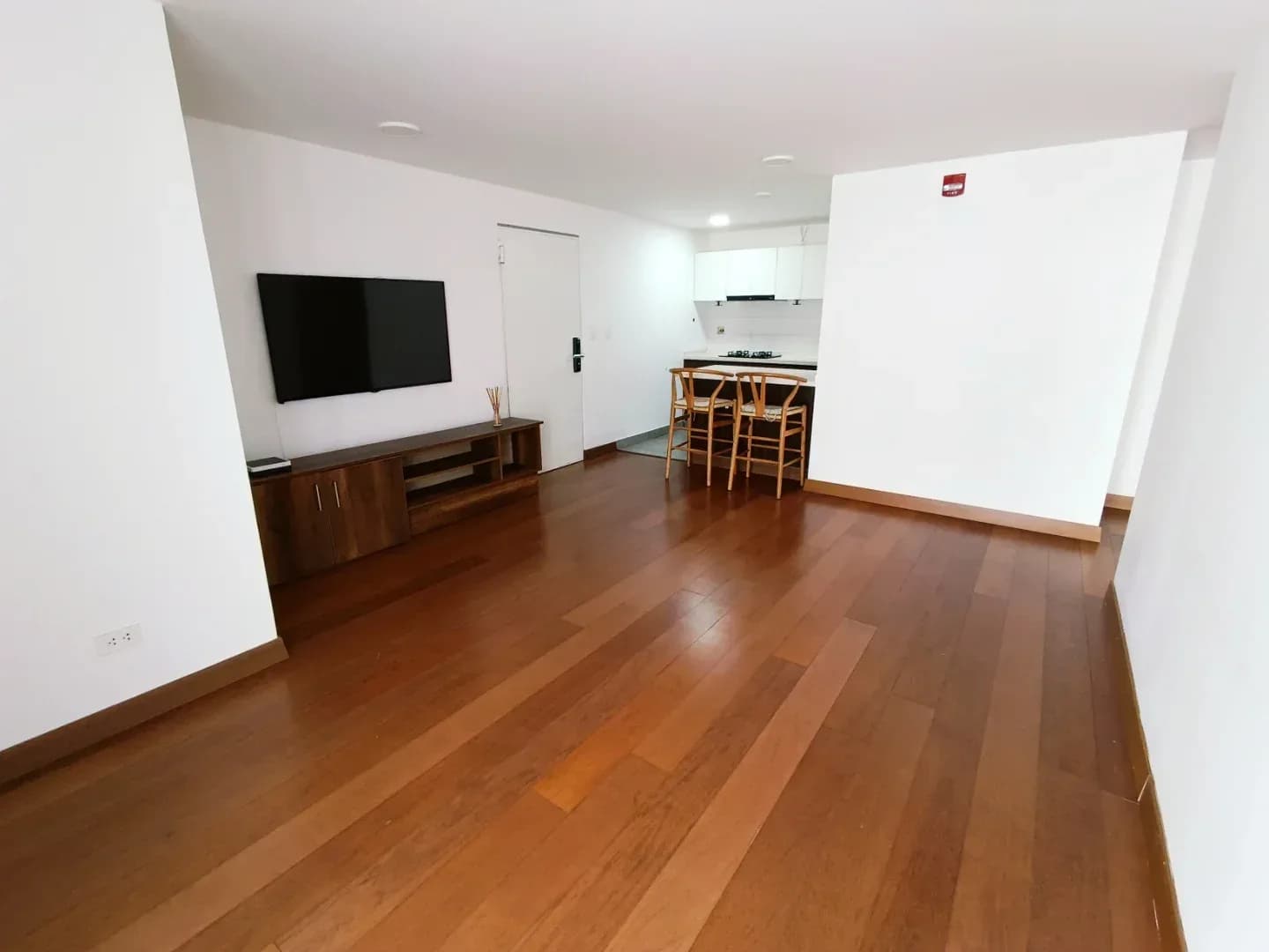 OCASIÓN !! DEPARTAMENTO 1ER PISO + TERRAZA !! – foto 4