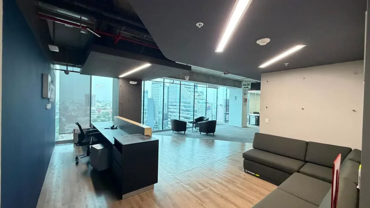 SE VENDE EXCLUSIVA OFICINA CORPORATIVA – PISO COMPLETO EN SAN ISIDRO . Ichma Edificio Corporativo (totalmente equipada)