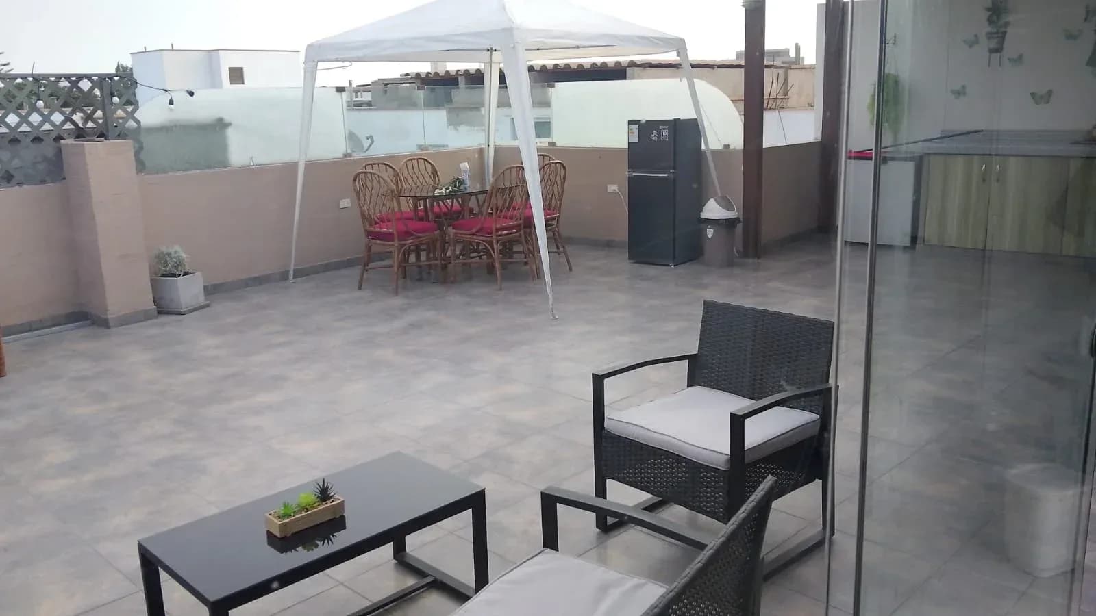 El dúplex soñado con amplia terraza y área de bbq. Cerca al Pentagonito