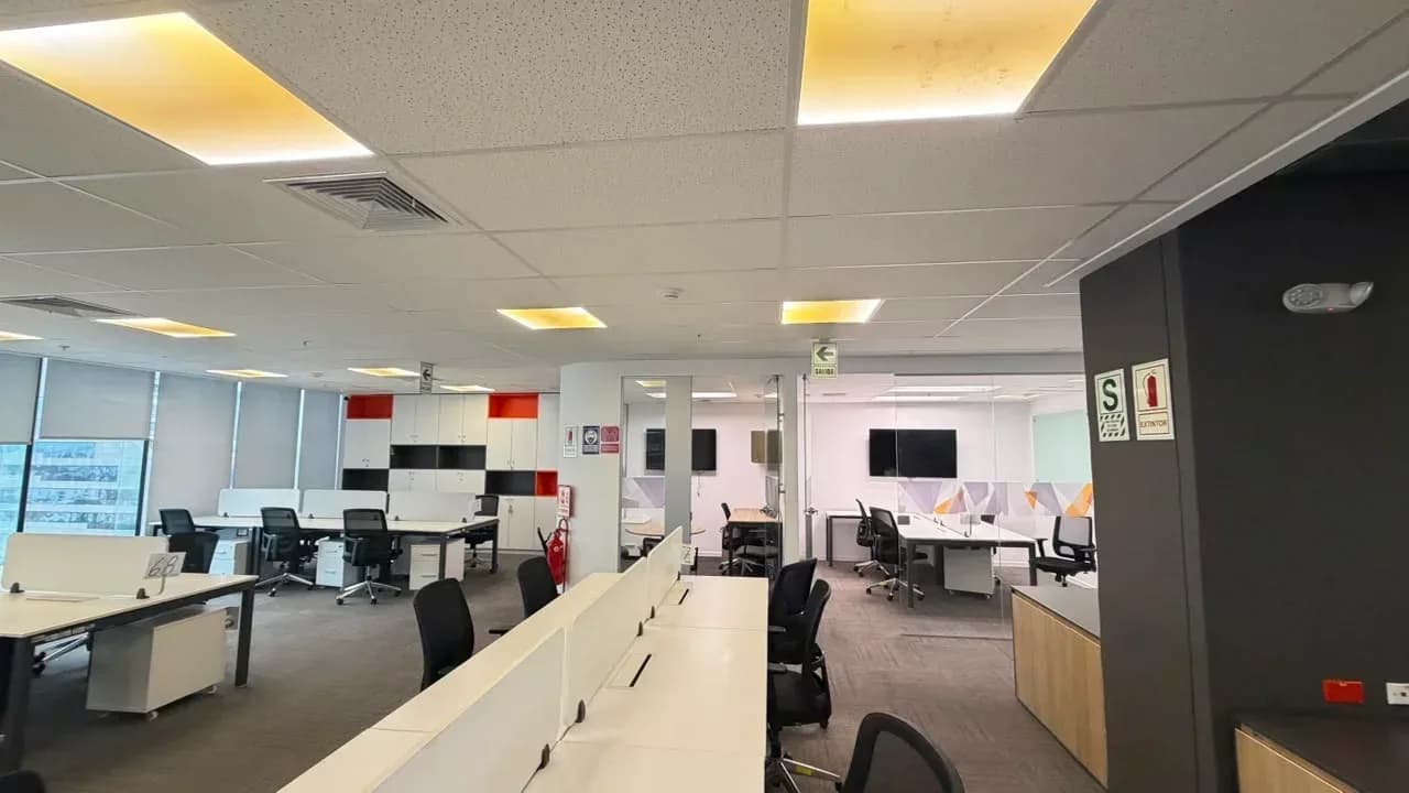 SE VENDE EXCLUSIVA OFICINA CORPORATIVA – PISO COMPLETO EN SAN ISIDRO . Ichma Edificio Corporativo (totalmente equipada) – foto 6