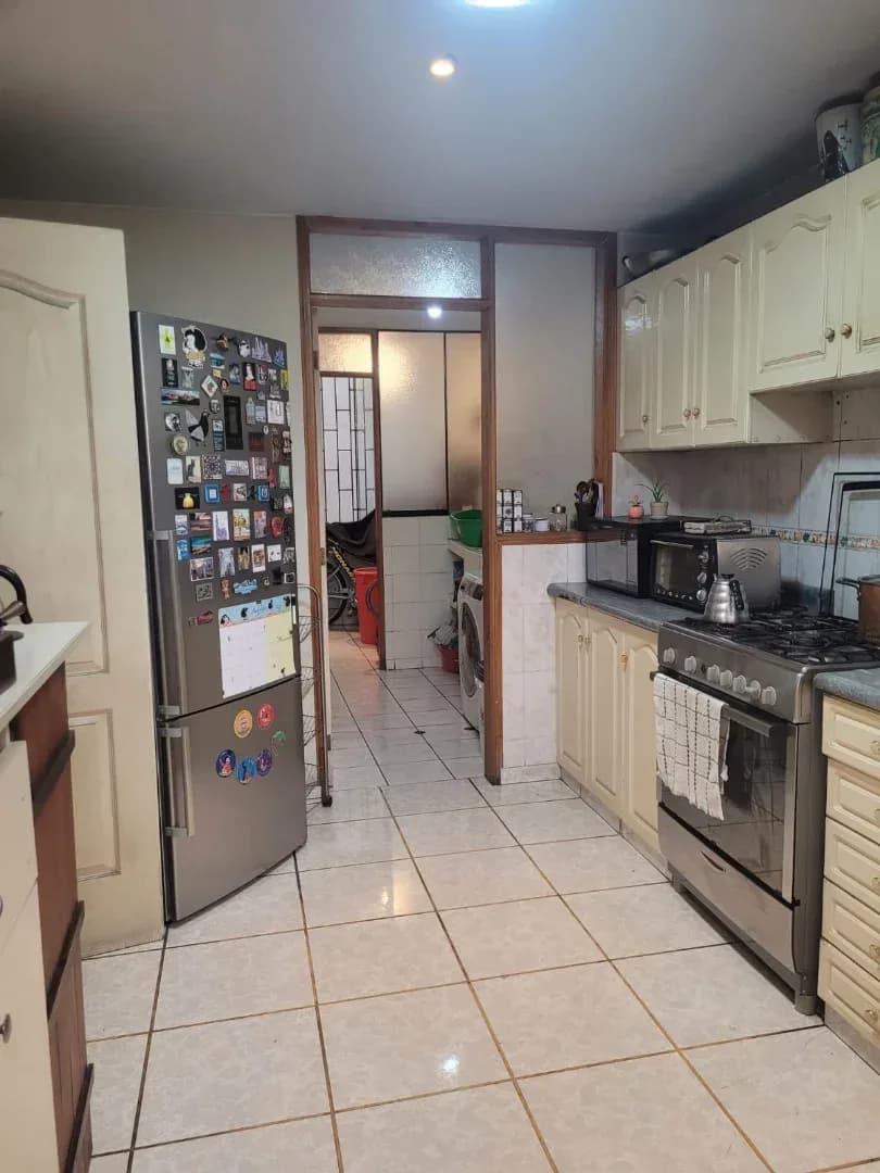 🏡 EN VENTA – AMPLIO DEPARTAMENTO EN SURCO, Alt. Cdra 11 de La Encalada – foto 9